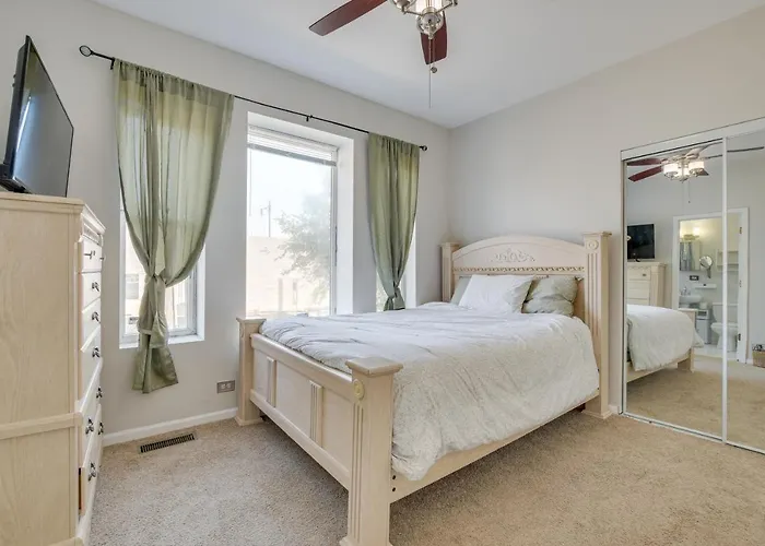 6 Mi To Dtwn Pet-friendly *