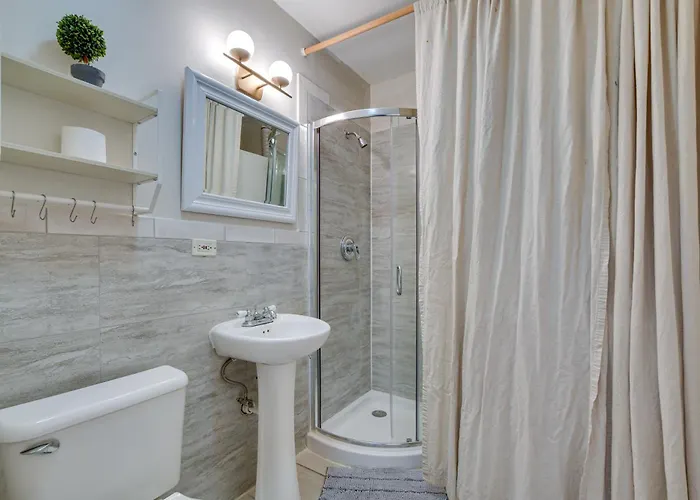 Apartment 6 Mi To Dtwn Pet-friendly