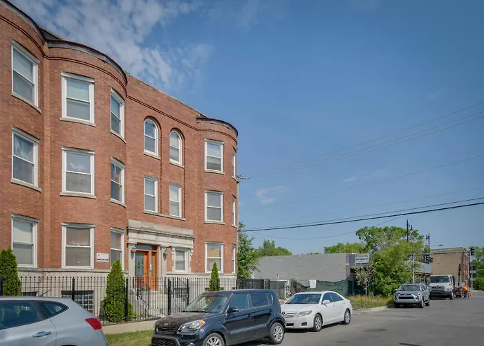 6 Mi To Dtwn Pet-friendly Chicago
